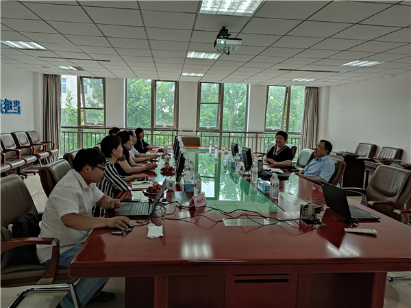 农业农村部微生物肥料和食用菌菌种质量监督检验测试中心李俊主任、姜昕主任来领先公司调研、指导工作 农业农村部微生物肥料和食用菌菌种质量监督检验测试中心李俊主任、姜昕主任来领先公司调研、指导工作